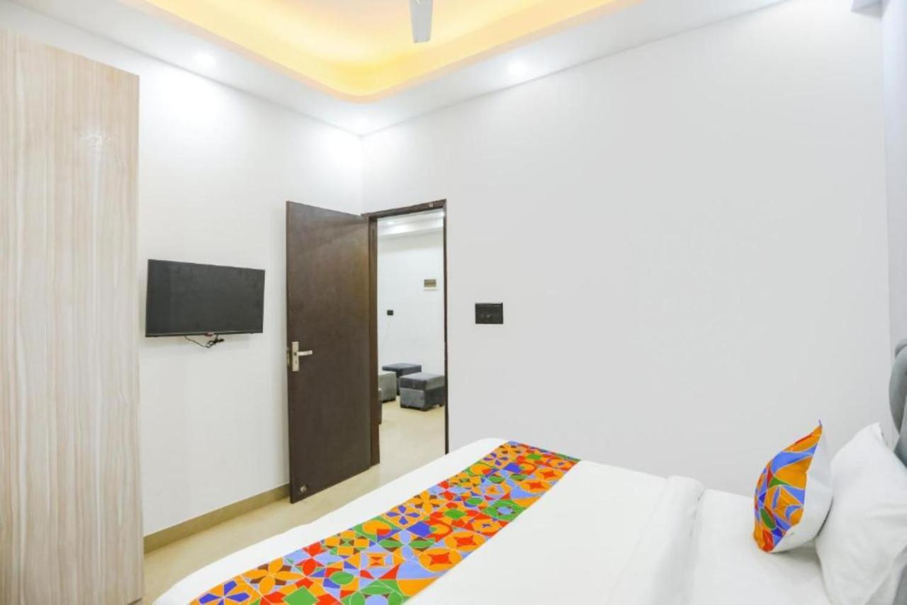 Hotel The Rasa At Vasundhara Ghaziabad Exterior photo