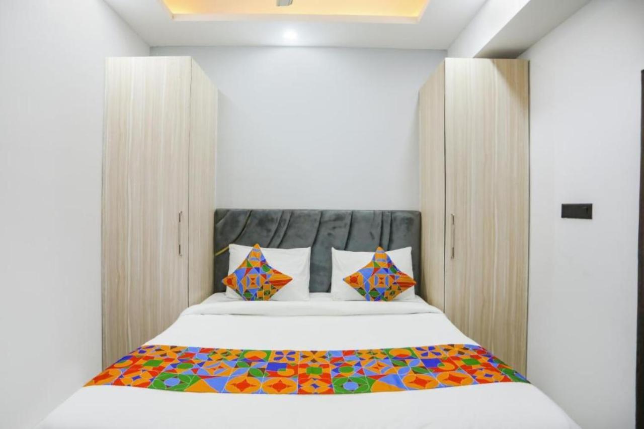 Hotel The Rasa At Vasundhara Ghaziabad Exterior photo