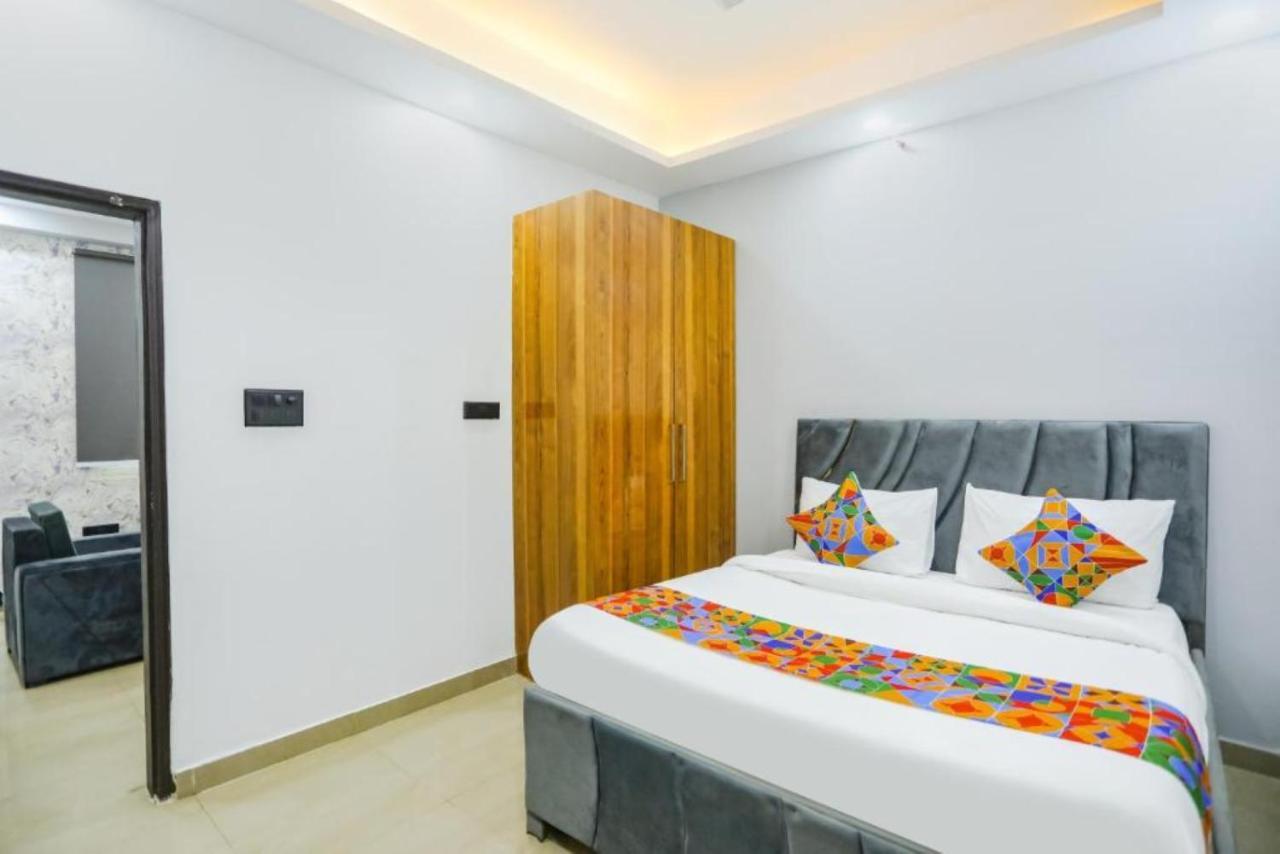 Hotel The Rasa At Vasundhara Ghaziabad Exterior photo