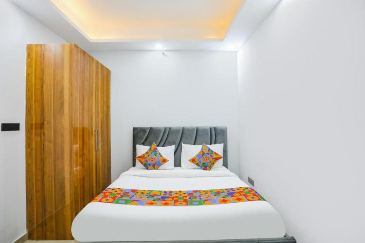 Hotel The Rasa At Vasundhara Ghaziabad Exterior photo